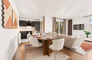 1790585953786380796-picture.jpg